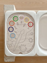 Load image into Gallery viewer, Colour Sorting Paint Easel Insert